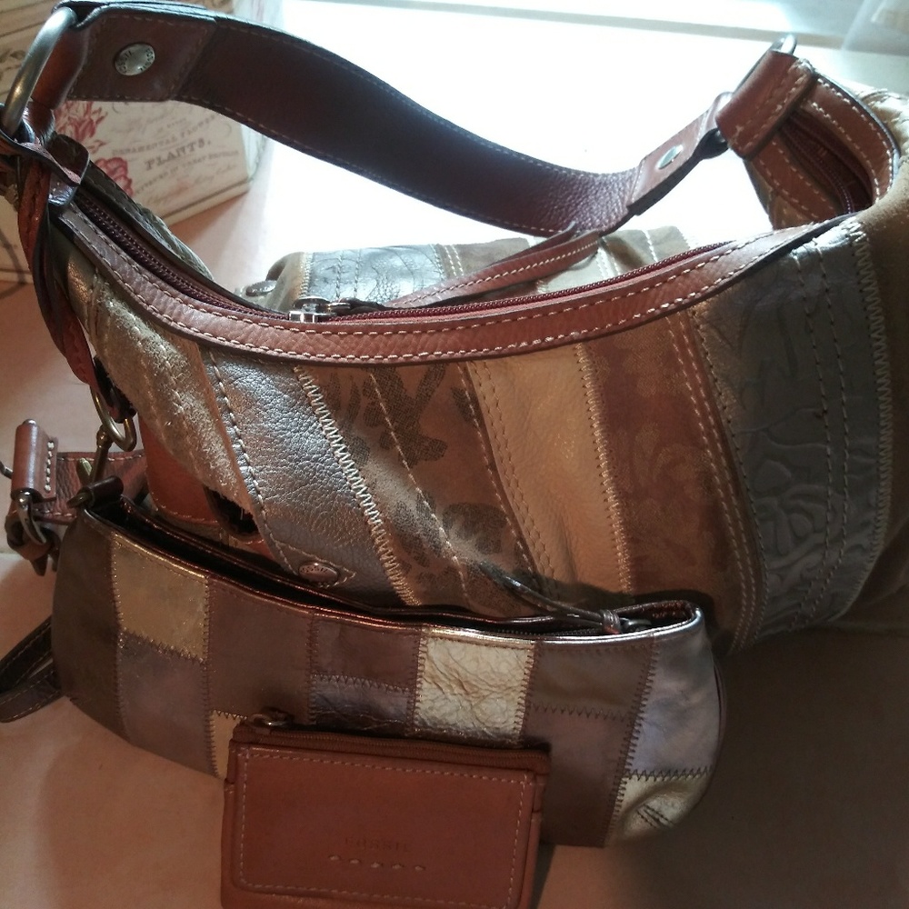 Fossil Zippered Hobo plus 2!!!